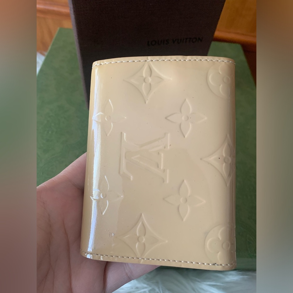 Louis Vuitton Vernis Business Card Holder⭐️⭐️ - Picture 9 of 16